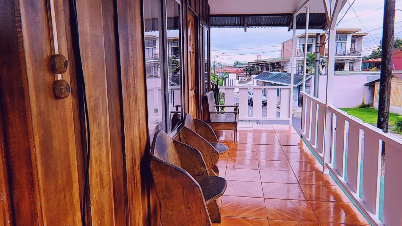 Alpha Arenal Hostel La Fortuna Εξωτερικό φωτογραφία